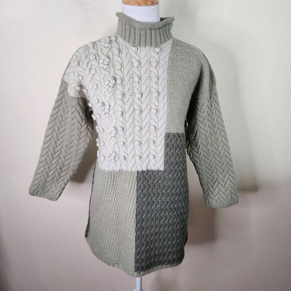 VITTADINI Sport Women's 100% Wool Green Sweater Women's Size Medium Designer - Picture 1 of 6